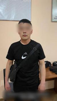 Ош шаарындагы мечиттерде уурулук кылып жүргөн адам кармалды