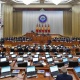Жогорку Кеңеште Бишкекке автобустарды сатып алууга багытталган мыйзам долбоору үчүнчү окууда каралды