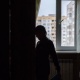 Ошто терезеден боюн таштоого аракет кылган 30 жаштагы келин куткарылды