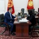 Садыр Жапаров министр Динара Кутманованы кабыл алды