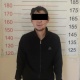 Бычак менен коркуткан. Бишкекте каракчылыкка шектүү адамдар кармалды
