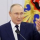 Улуу Британия Алина Кабаева менен Владимир Путиндин мурдагы жубайына каршы санкцияларды киргизди