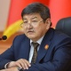 Акылбек Жапаров шыбы урап түшкөн мектеп окуясынан улам мамлекеттик органдардын ишин сынга алды