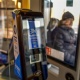 1-июлдан баштап автобус, троллейбустарда накталай төлөмдөр жокко чыгарылат