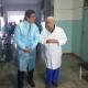 Эдил Байсалов дарыгерлик ишин улантып жаткан белгилүү хирург Эрнст Акрамовго ыраазычылык билдирди