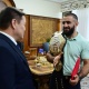 Талант Мамытов белгилүү мушкер Кямран Аббасов менен жолукту