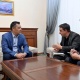 Президент британ басылмасына берген маегинде Кыргызстан гидроэнергетикага кантип өтүп жатканын айтып берди