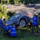 Ысык-Көлдө унаасы жарга асылып калган испаниялык жубайларга жардам берилди