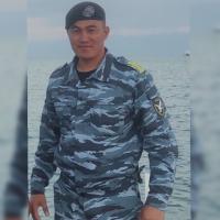 Милиция кызматкери сууга чөгүп жаткан аялды куткарып калды