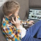 Балдарды интернеттин терс таасирлеринен кантип сактоо керек? Жооп