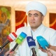 "Эмне деп айтууну да билбей турам". Муфтий Замир Ракиев Орусияда каза болгондордун жакындарына көңүл айтты