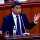 Акаев парламенттин ыйгарым укуктарын кеңейтүүнү демилгеледи
