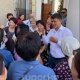 Бишкек мэриясынын алдына митингге чыккандарга вице-мэр чыгып жооп берди