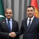 Пакистандын премьер-министри Садыр Жапаровду Исламабадга чакырды