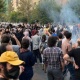 Иранда 22 жаштагы кыздын өлүмүнөн кийин күчөгөн акциядан 30дан ашык адам каза болду
