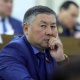 Экс-депутат Канатбек Исаев үй камагына чыгарылды