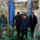 Акылбек Жапаров Бишкектеги тазаланган кремний диоксид гранулдарын өндүрүүчү заводго барды