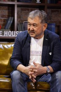 Эмил Үмөталиев, ишкер: &ldquo;Ашкере байлар жана кедейлер көбөйөт, ортоңку катмар суюлуп баратат&rdquo;