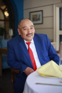 Курмангазы Азыкбаев, Кыргыз Республикасынын Эл артисти: &ldquo;Менин тентектигиме апам гана чыдады&rdquo; 