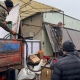 Бишкектеги "Орто-Сай" базарында мыйзамсыз орнотулган объекттер алынууда (фото)