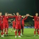 Кыргызстандын футболчулары Азия кубогунун биринчи оюнунда жеңилип калды