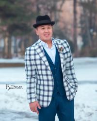 Ильгиз Абдалиев, ырчы: "Жубайым ырчылыкты алып кете аларына көзүм жетти" 