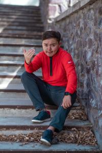 Азамат Уланов, актёр: &ldquo;Үйлөнгүм келип жүрөт, бирок кыз жок&rdquo;